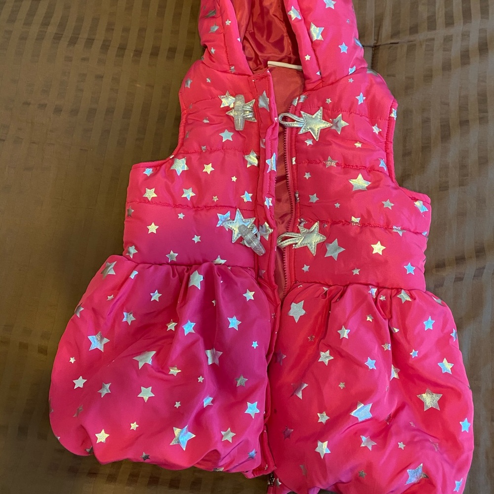 Girls puffer vest with hood size 6